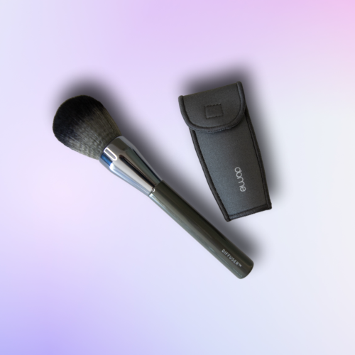 Ultimate Guide to Using a Bronzer Brush for a Flawless Finish